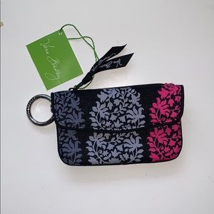 Iconic Jen Zip ID in Northern Lights